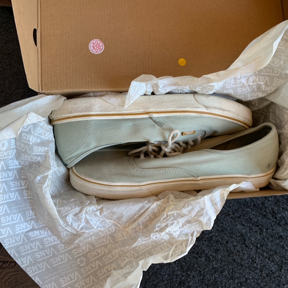 Vans Authentic Size 11 - Picture 3 of 8